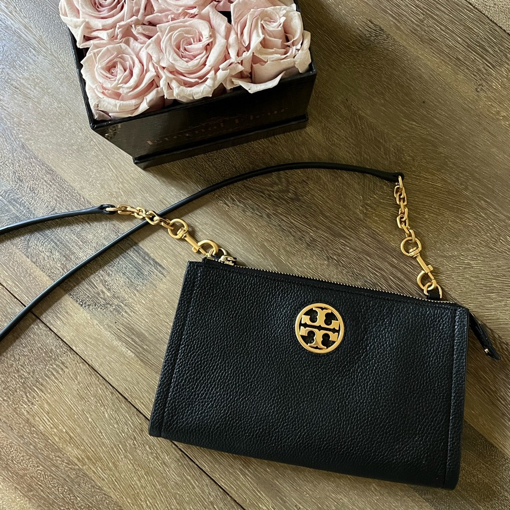 Tory Burch Carson Top-Zip Cross Body Black EUC with Dust Bag